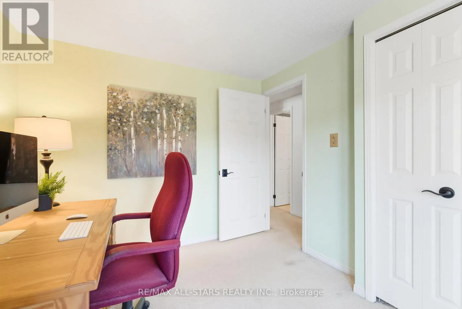 1094 LONGBOW DRIVE