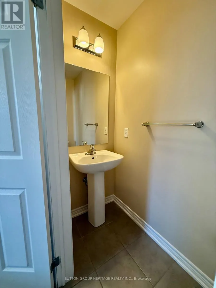 66 TABARET CRESCENT