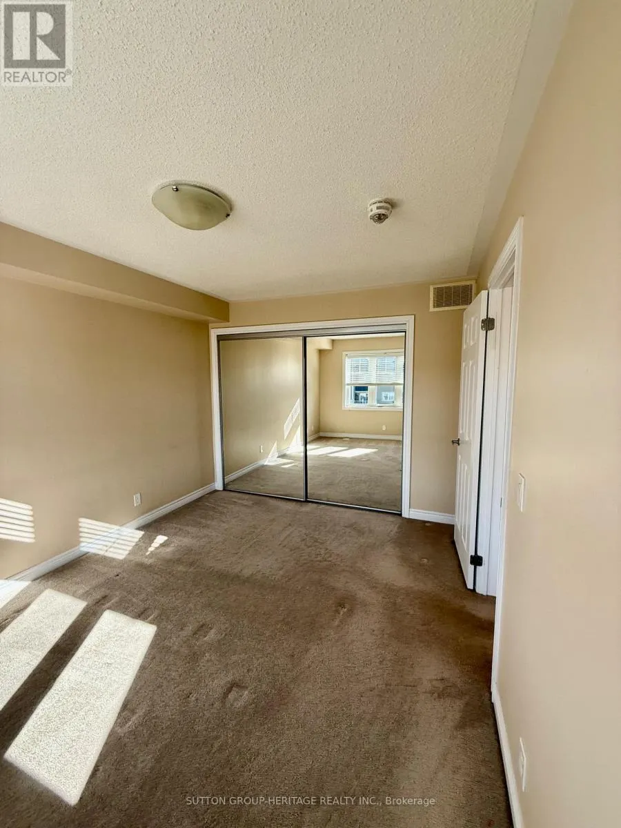 66 TABARET CRESCENT