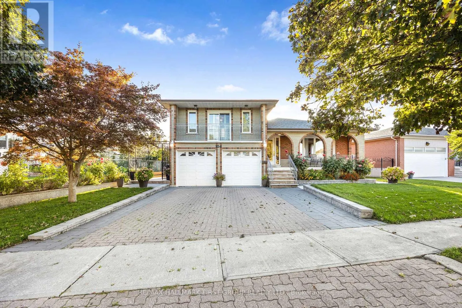 154 FAIRGLEN AVENUE
