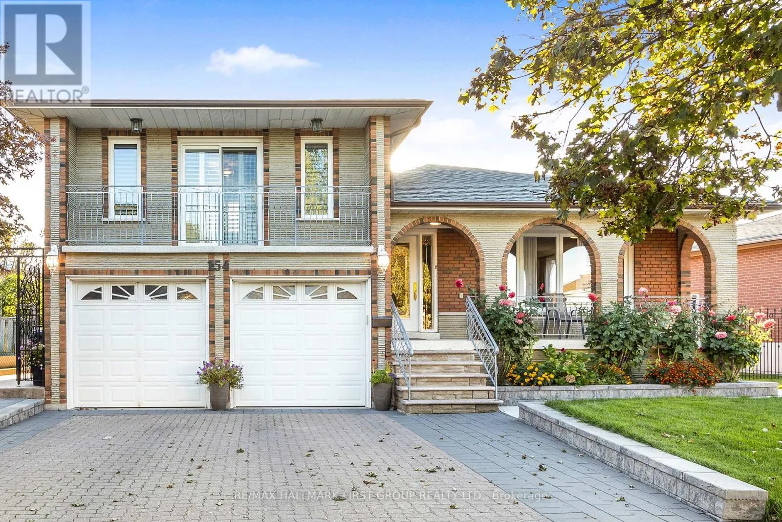 154 FAIRGLEN AVENUE
