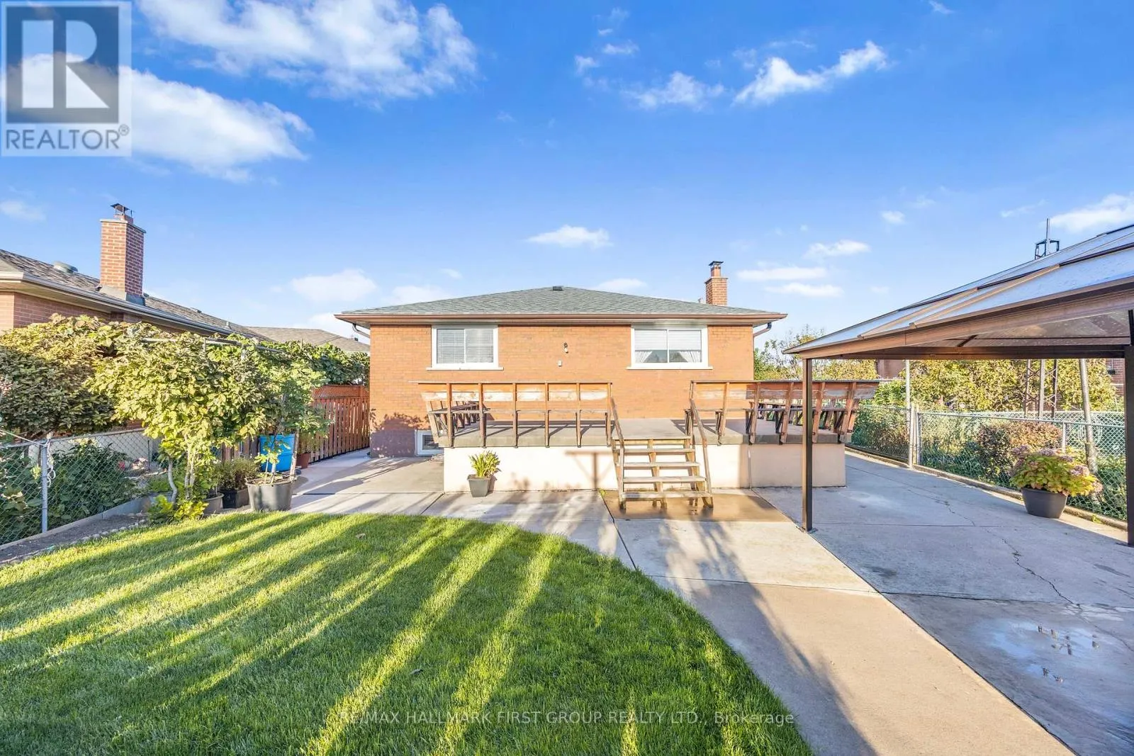 154 FAIRGLEN AVENUE