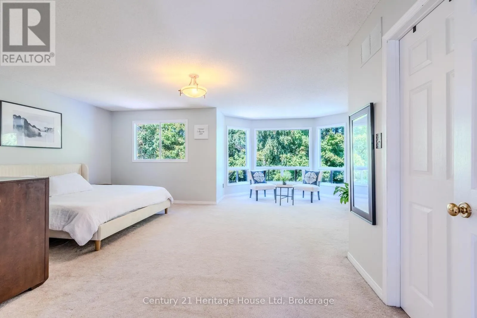 854 DARWIN DRIVE