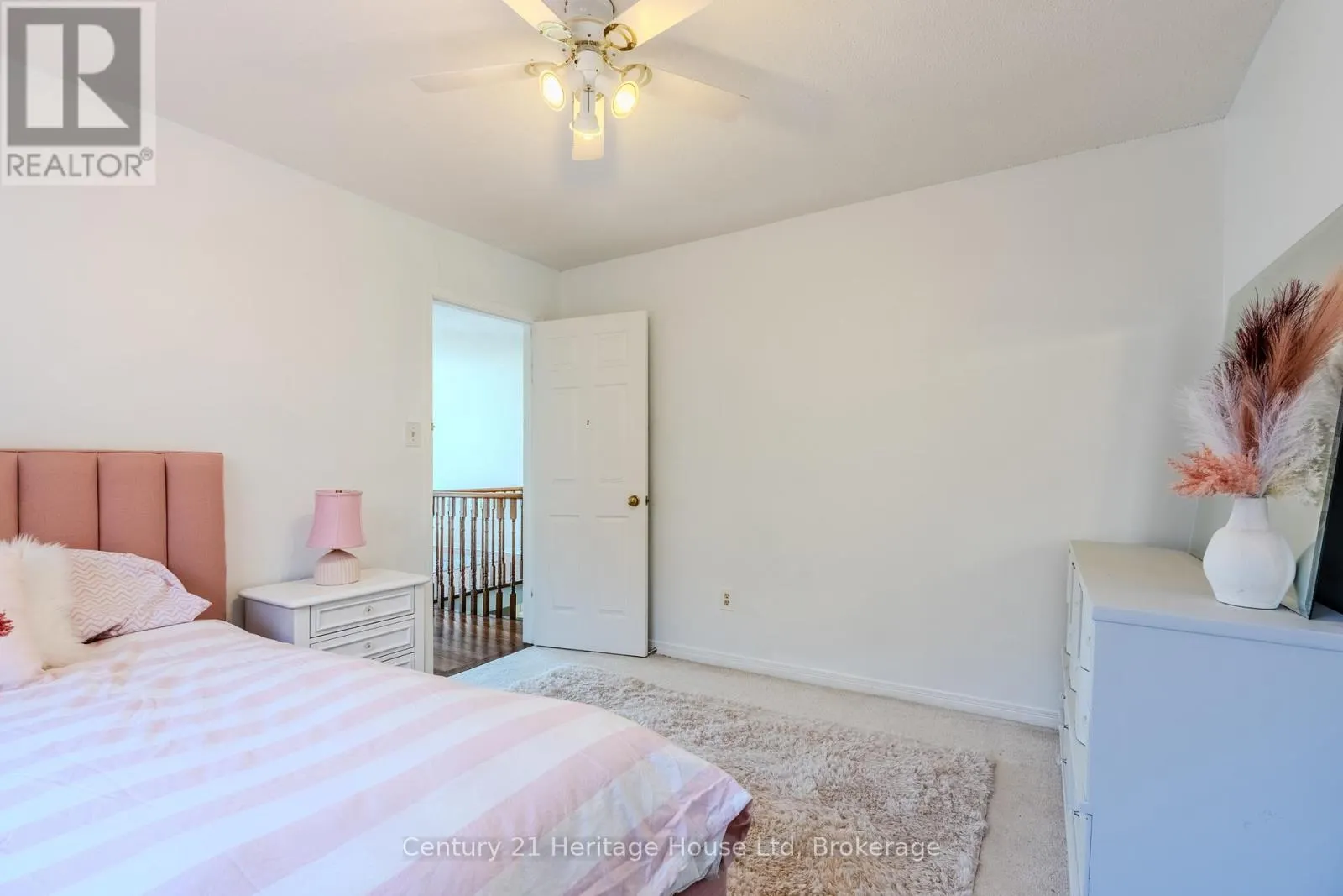 854 DARWIN DRIVE