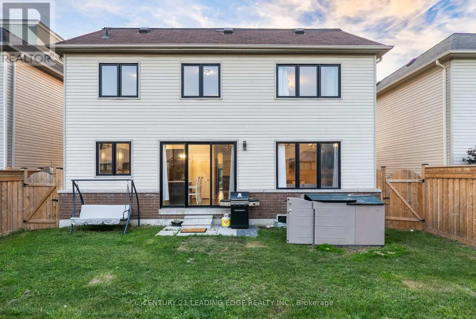 15 LARKIN LANE