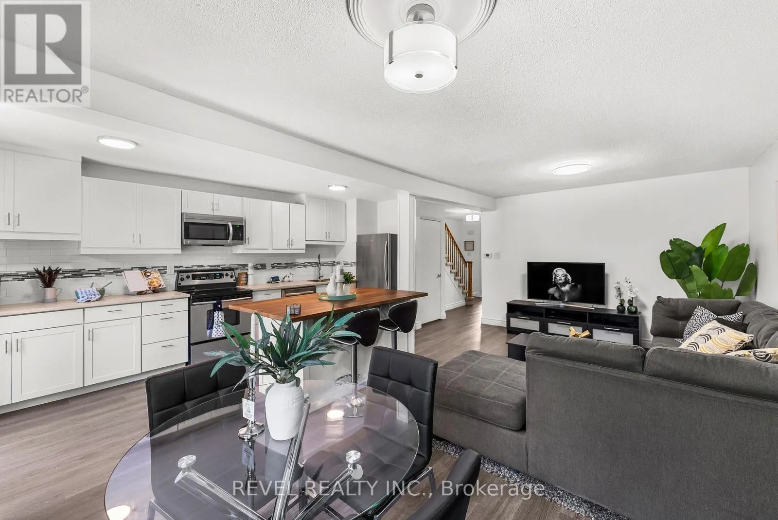 60 - 1610 CRAWFORTH STREET, #60