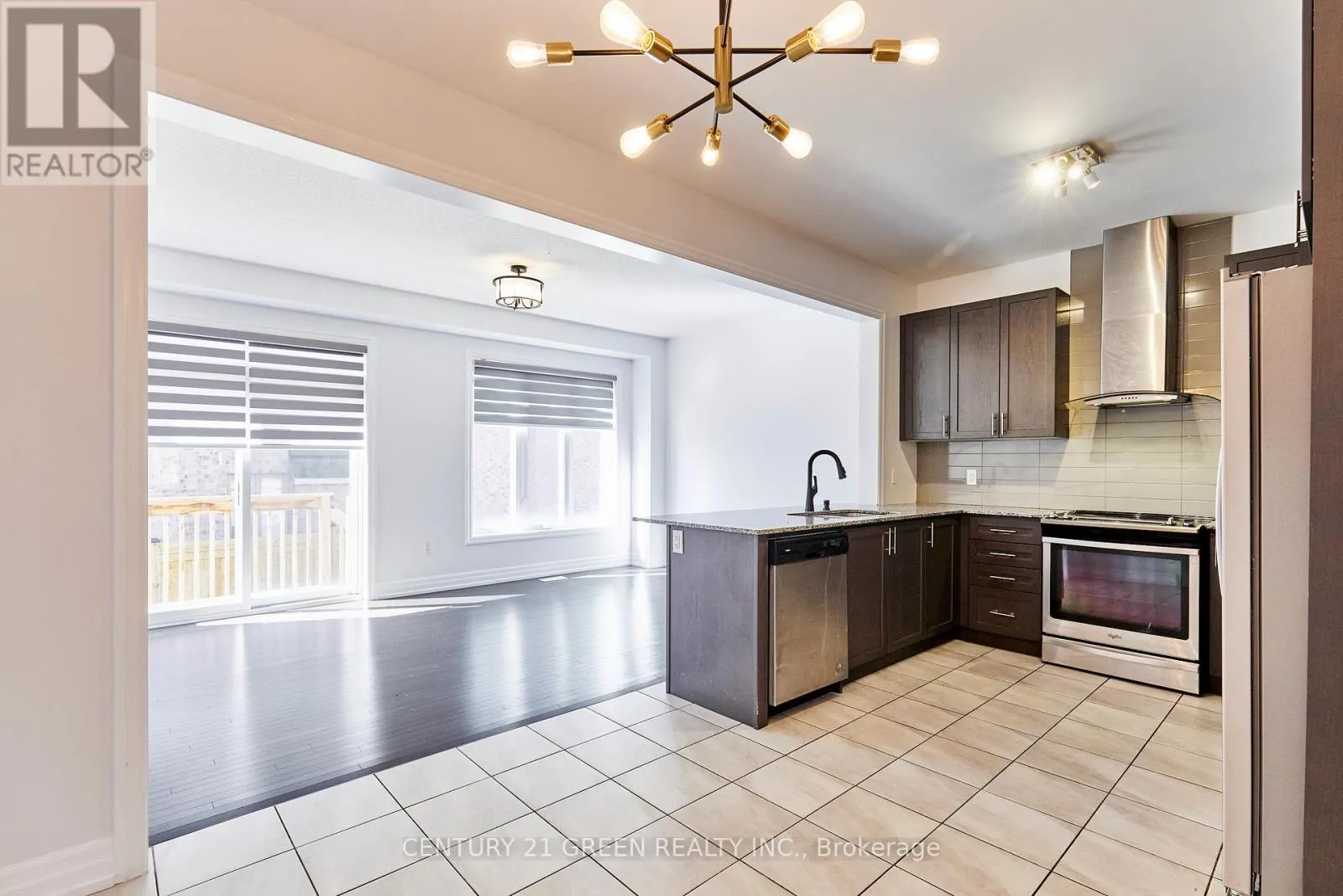 4 GILLIVARY DRIVE