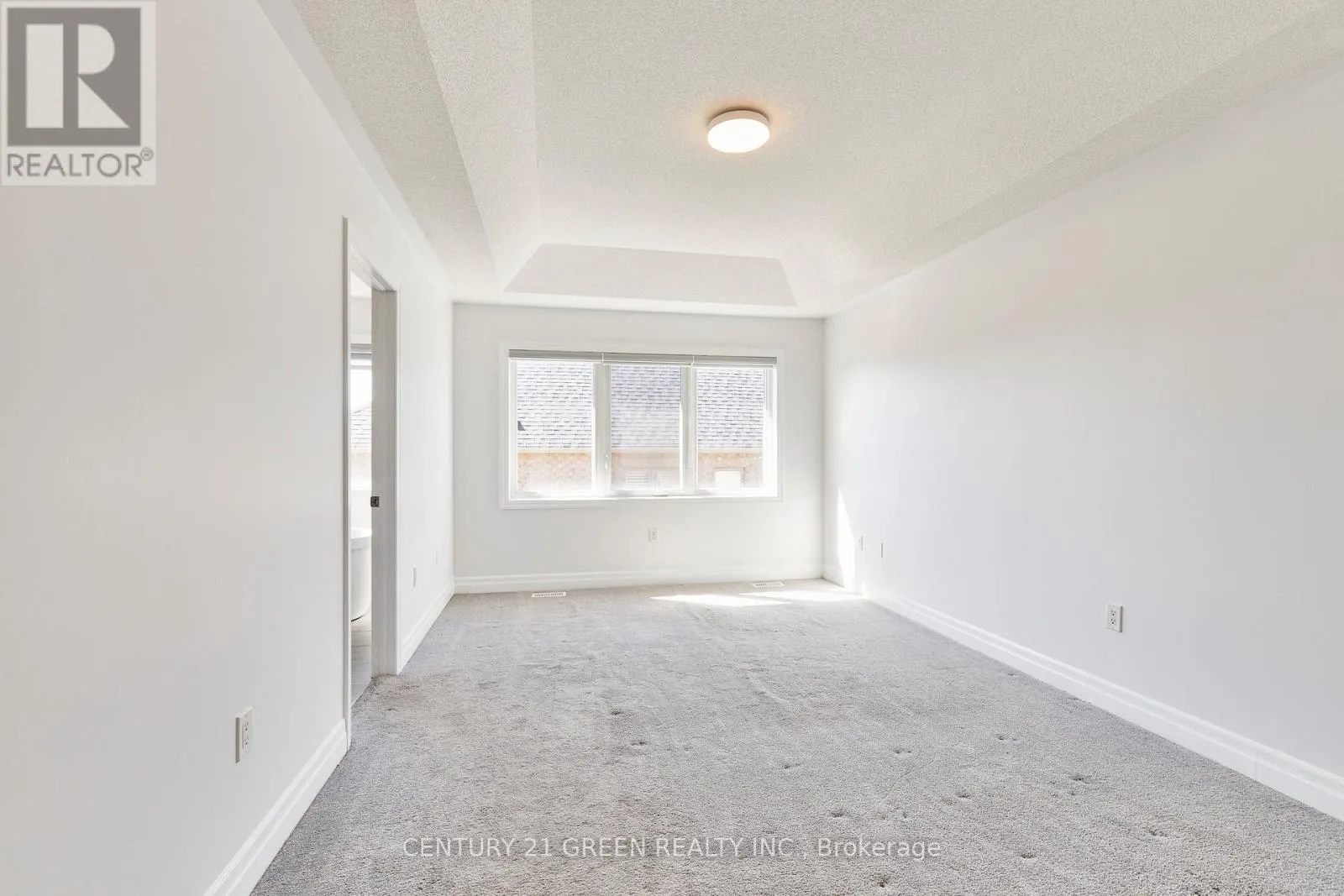 4 GILLIVARY DRIVE