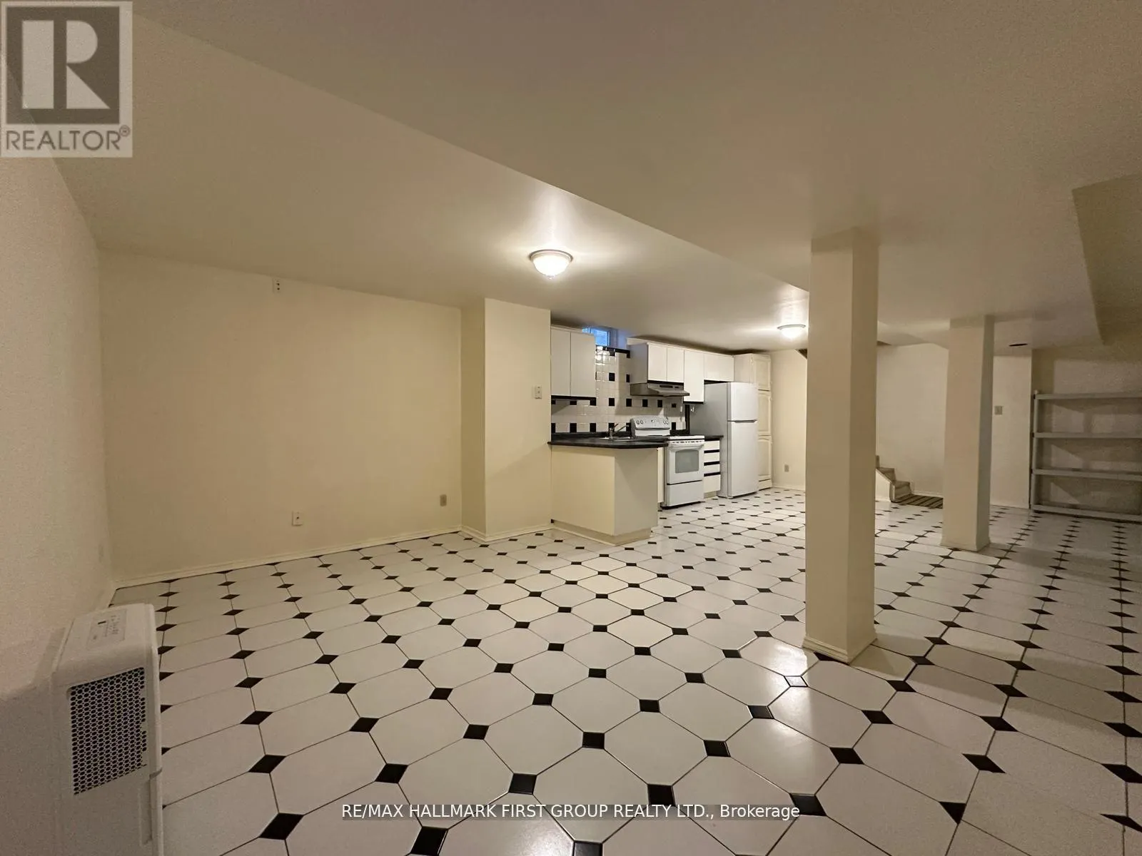 BSMT - 537 SUNDOWN CRESCENT
