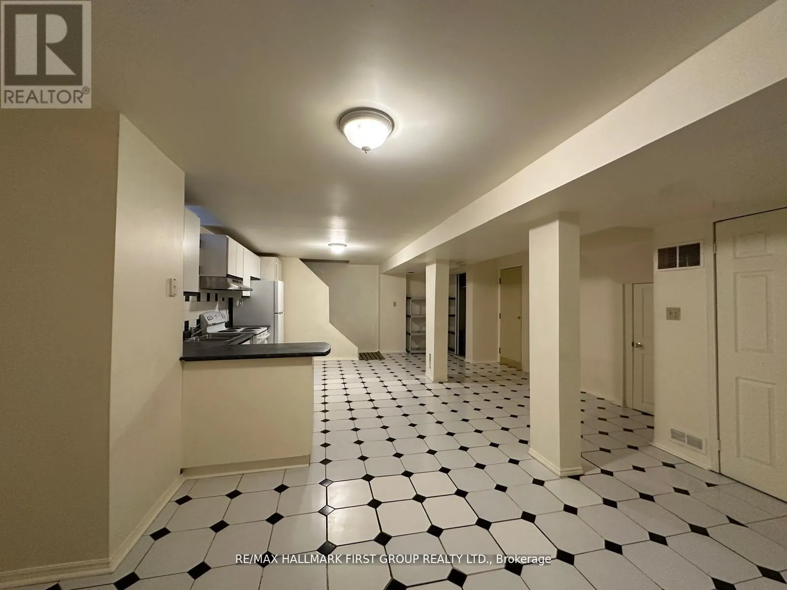 BSMT - 537 SUNDOWN CRESCENT
