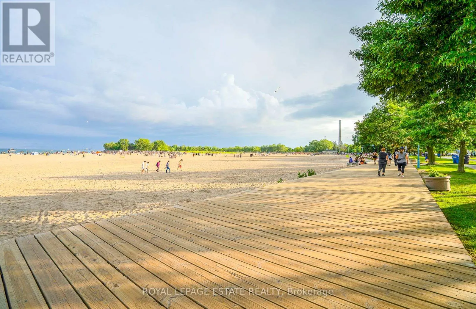 PH9 - 9 BOARDWALK DRIVE