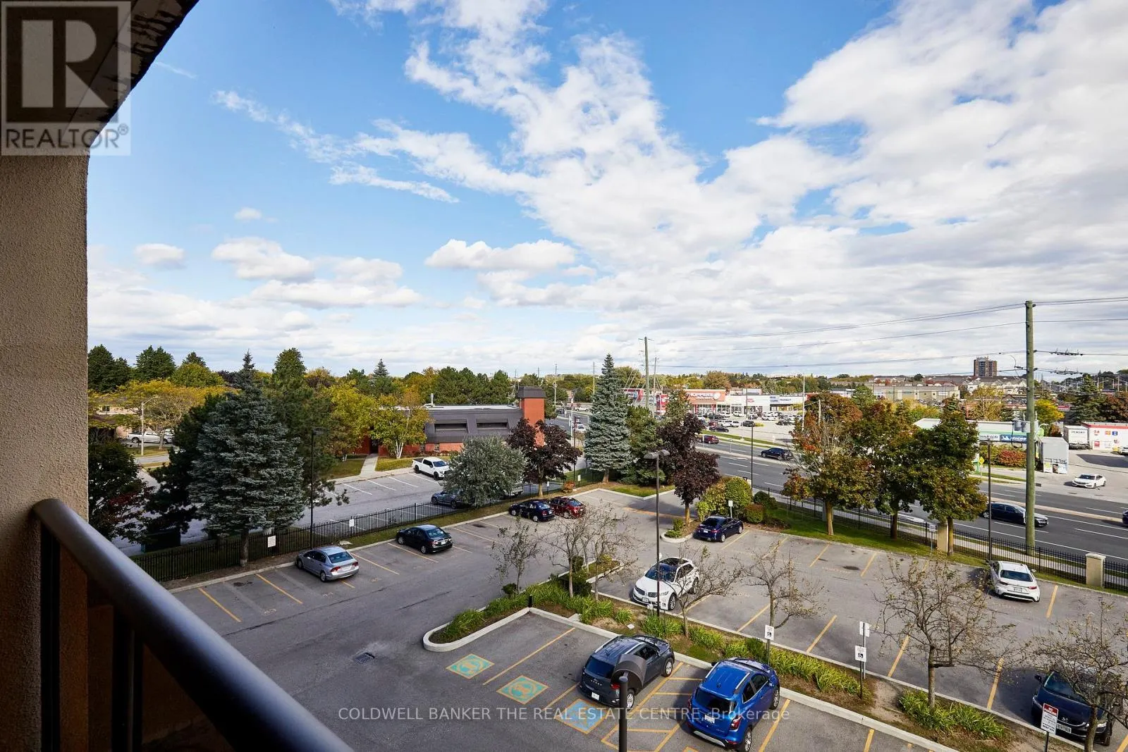 401 - 2 WESTNEY ROAD N