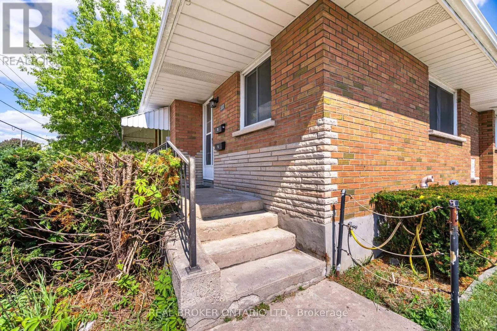 MAIN - 227 STEVENSON ROAD N