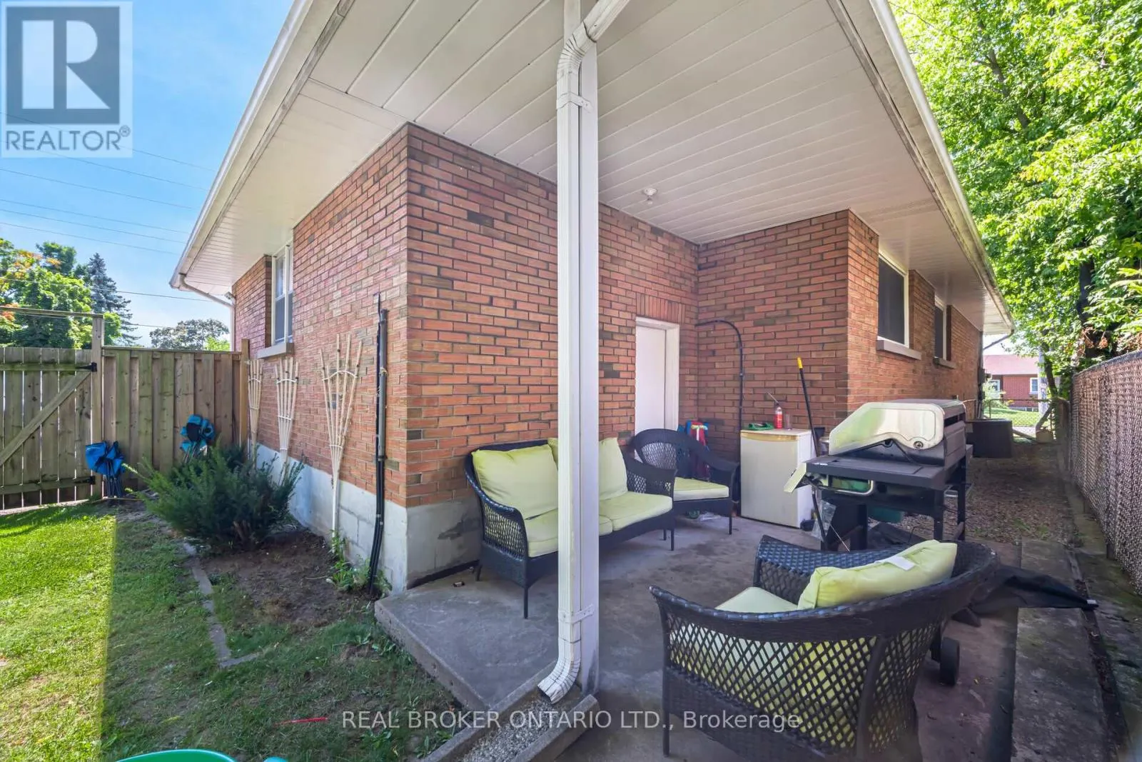 MAIN - 227 STEVENSON ROAD N