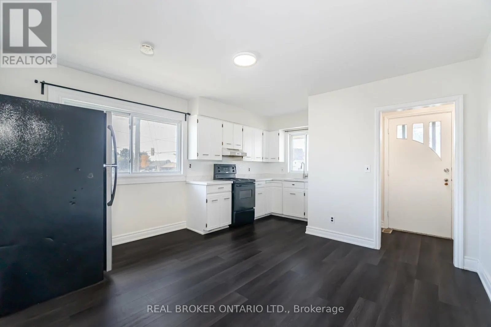 MAIN - 227 STEVENSON ROAD N