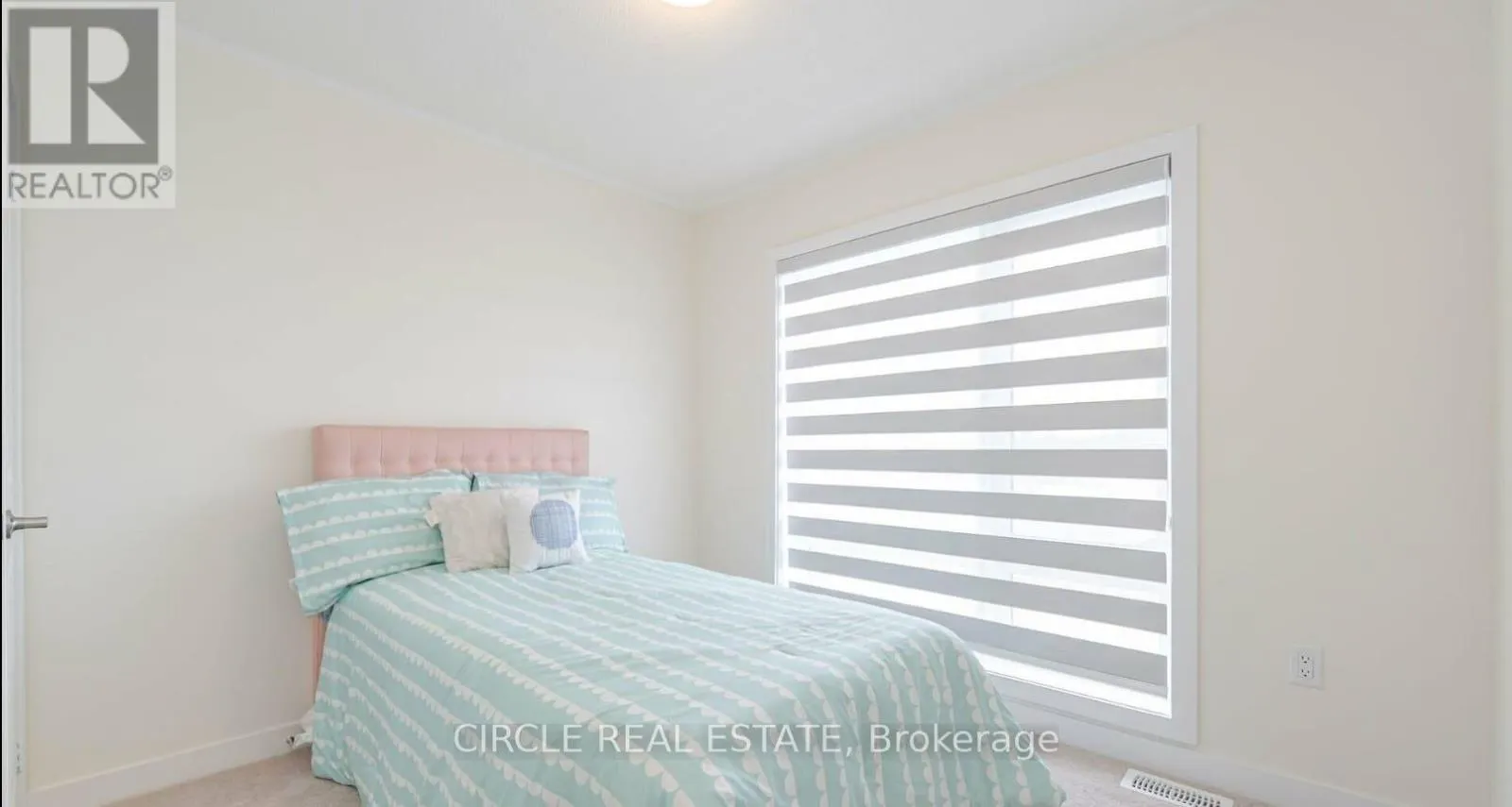 2594 CASTLEGATE CROSSING