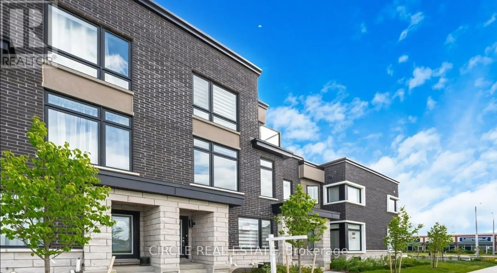 2594 CASTLEGATE CROSSING