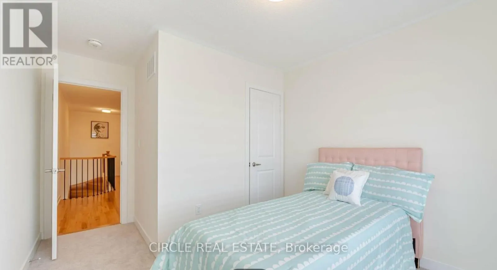2594 CASTLEGATE CROSSING