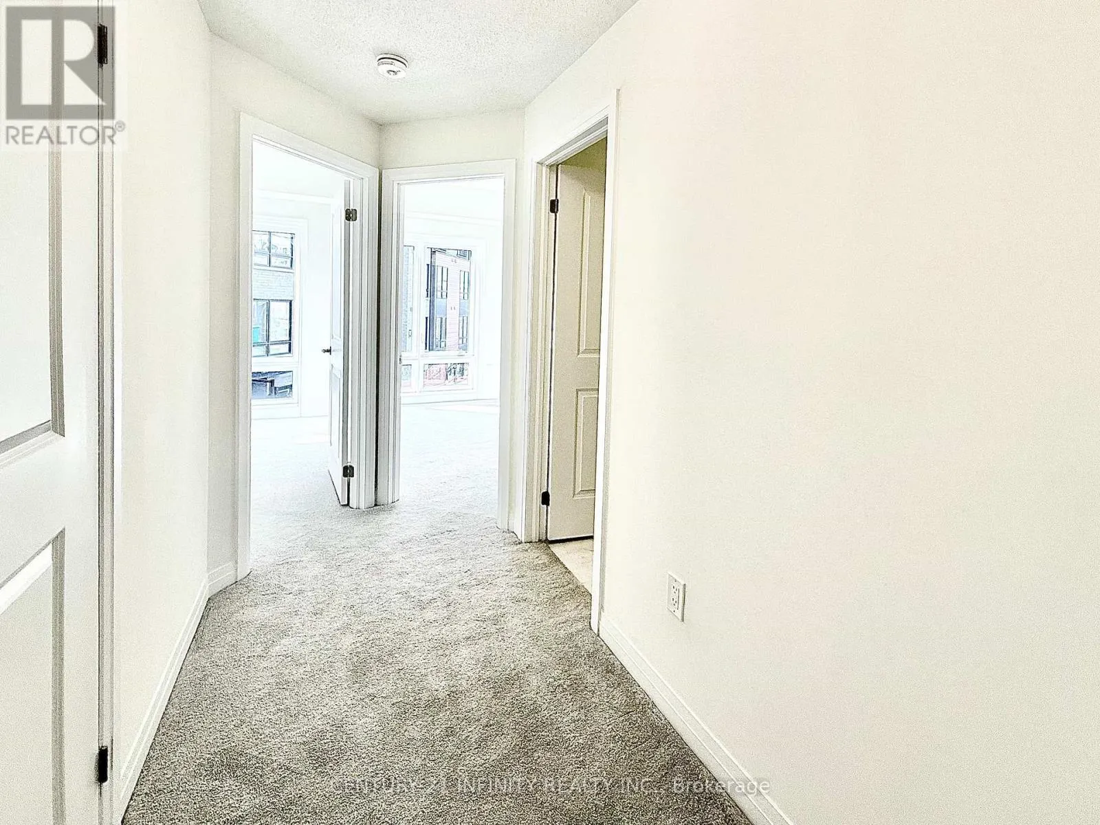 18 - 10 LIBEN WAY, #18
