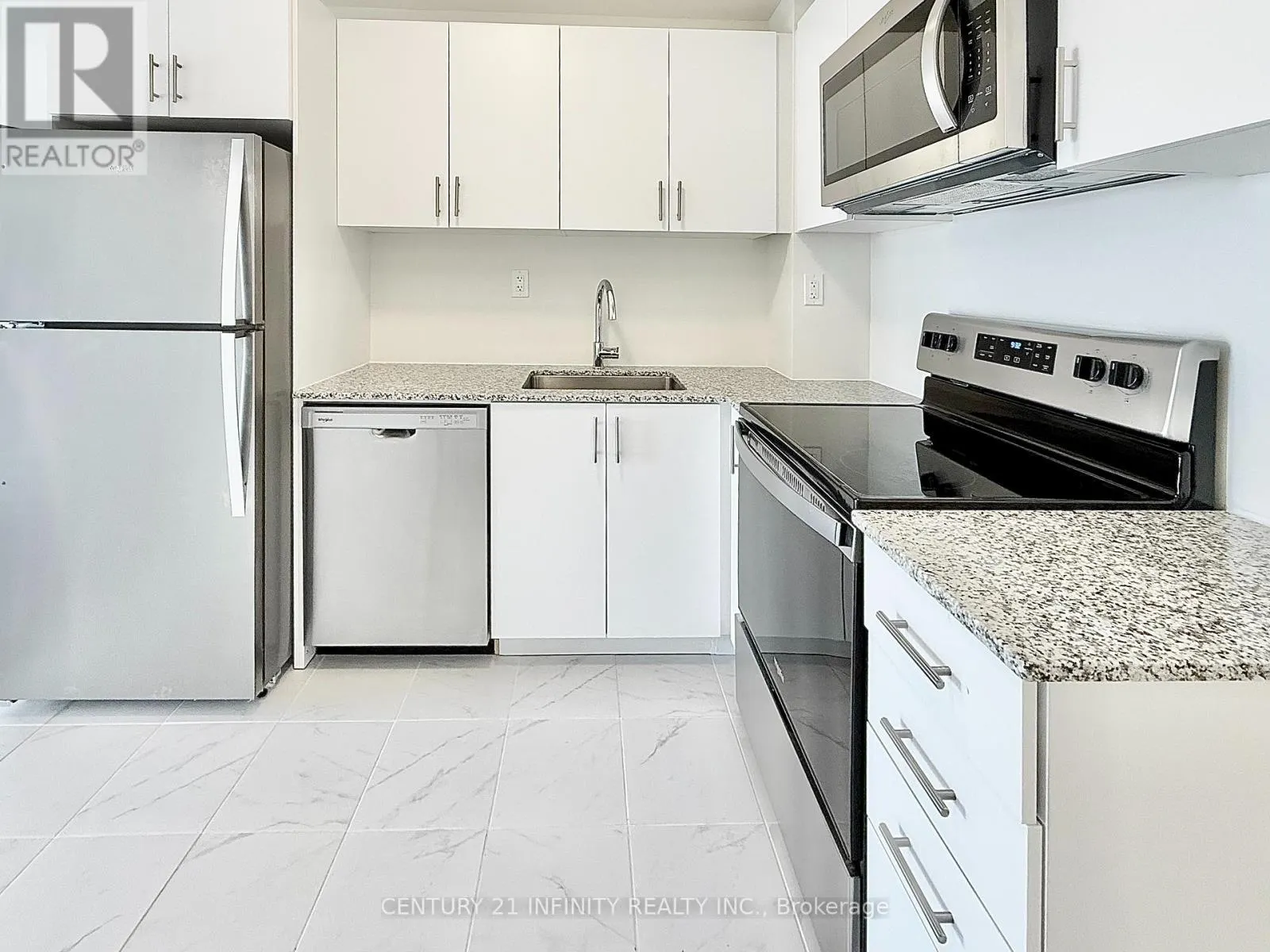 18 - 10 LIBEN WAY, #18