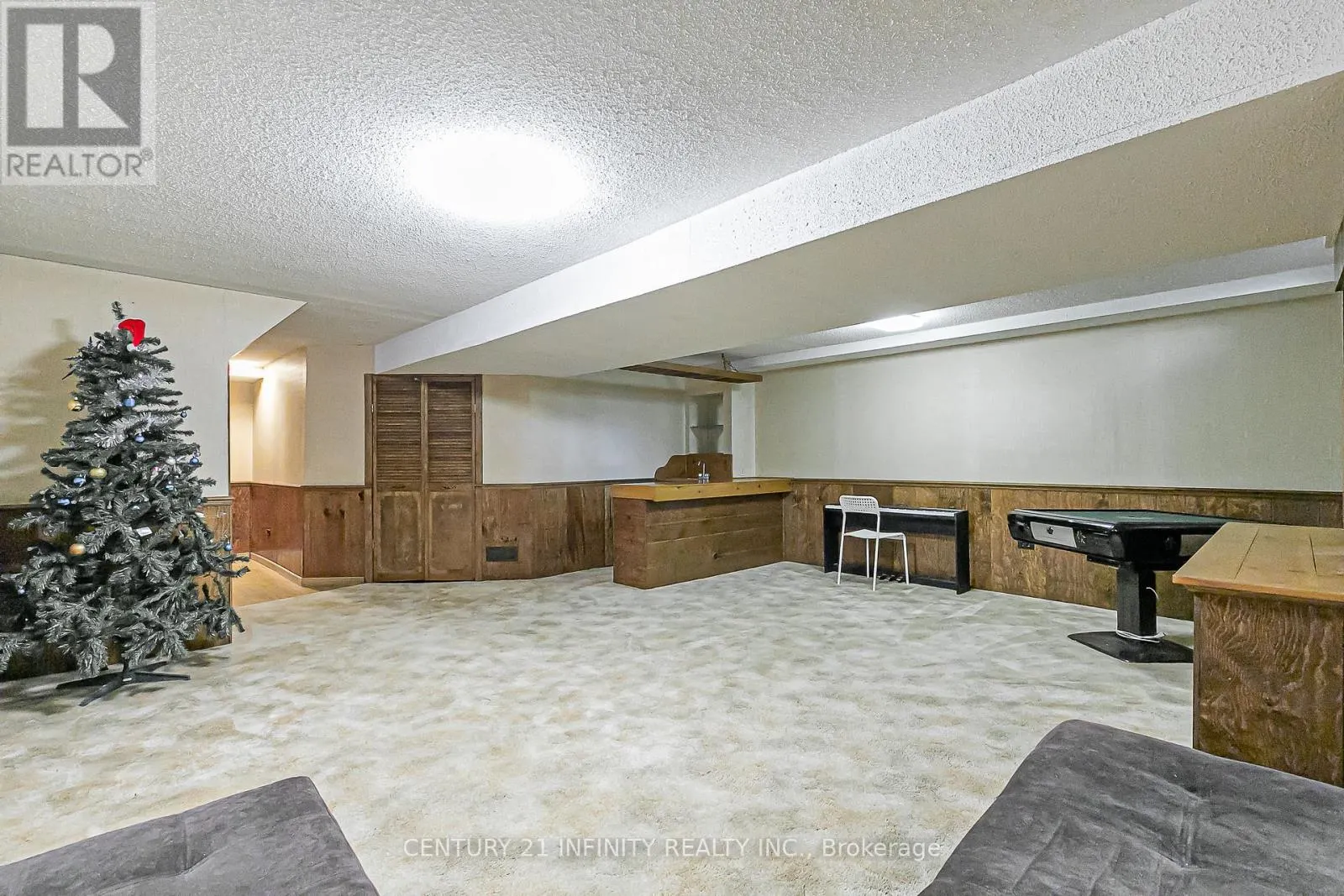 30 - 3000 MIDLAND AVENUE, #30