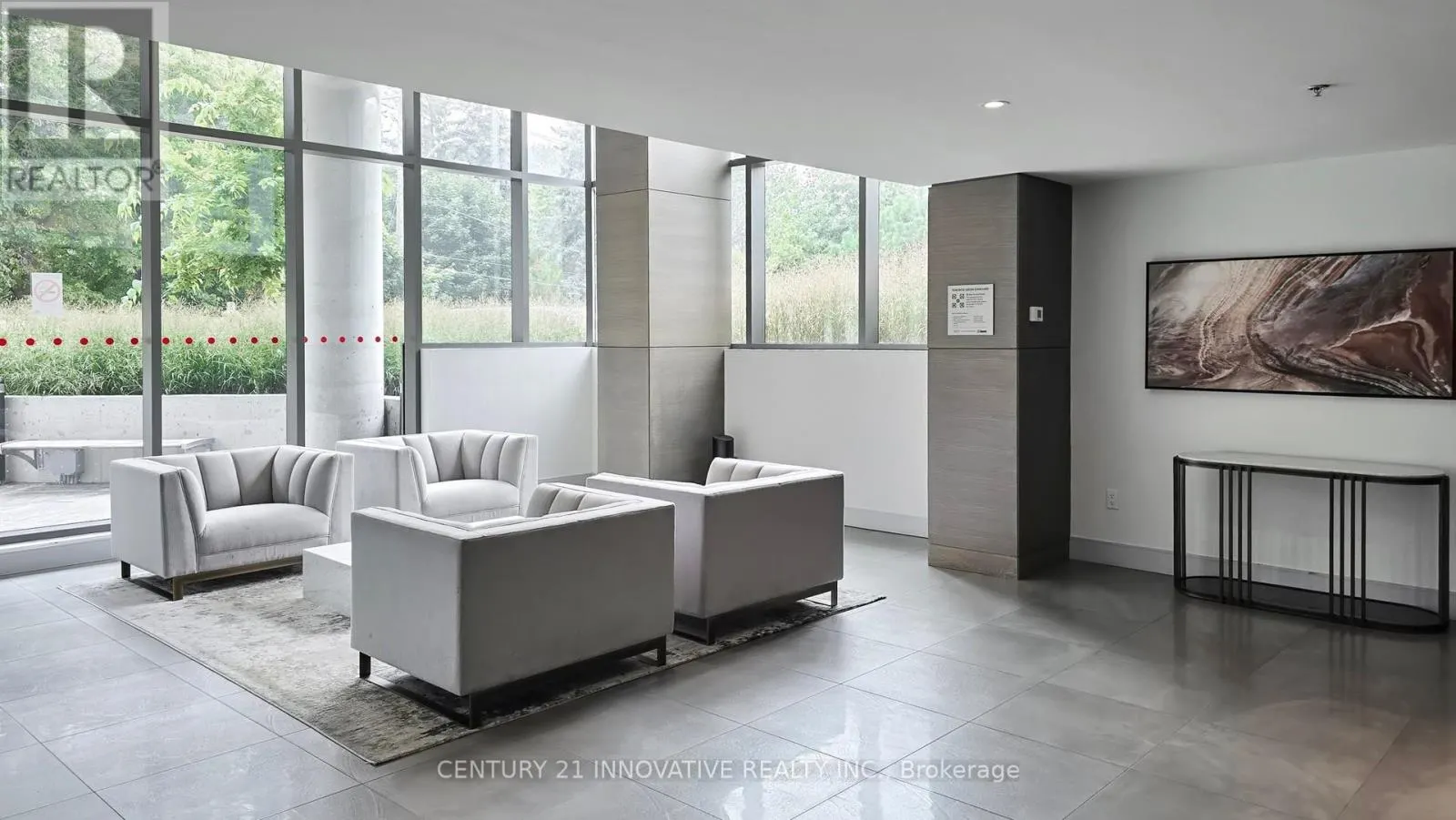 204 - 90 GLEN EVEREST ROAD