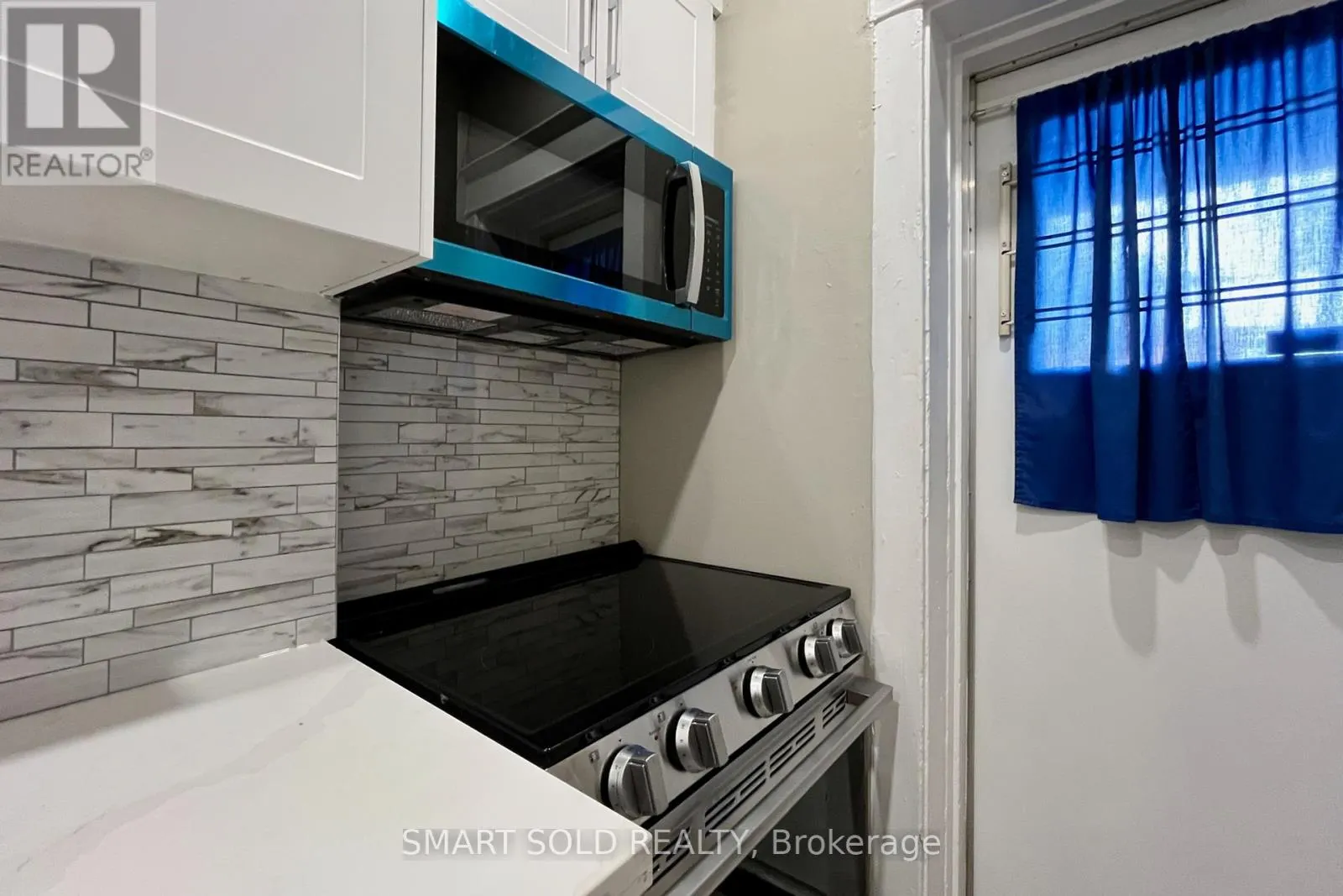 775 WOODBINE AVENUE