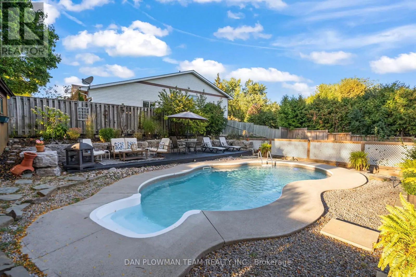 123 GUTHRIE CRESCENT
