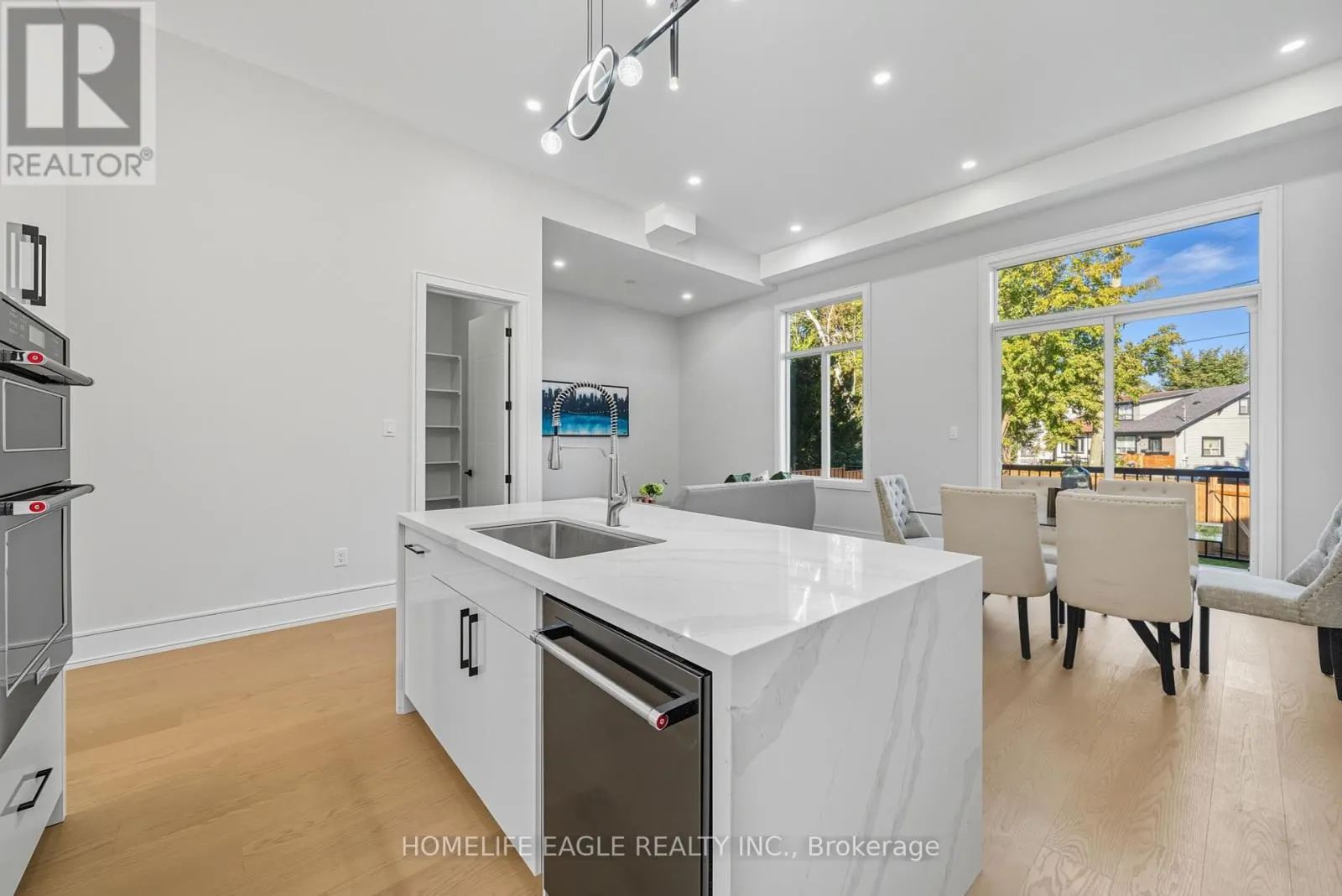 5 ATLEE AVENUE