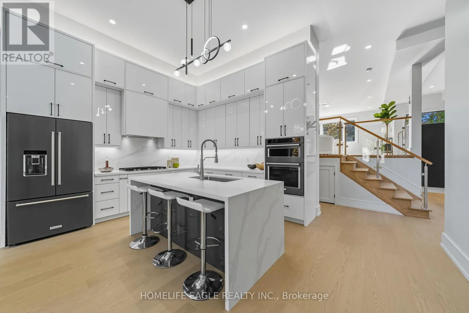 5 ATLEE AVENUE