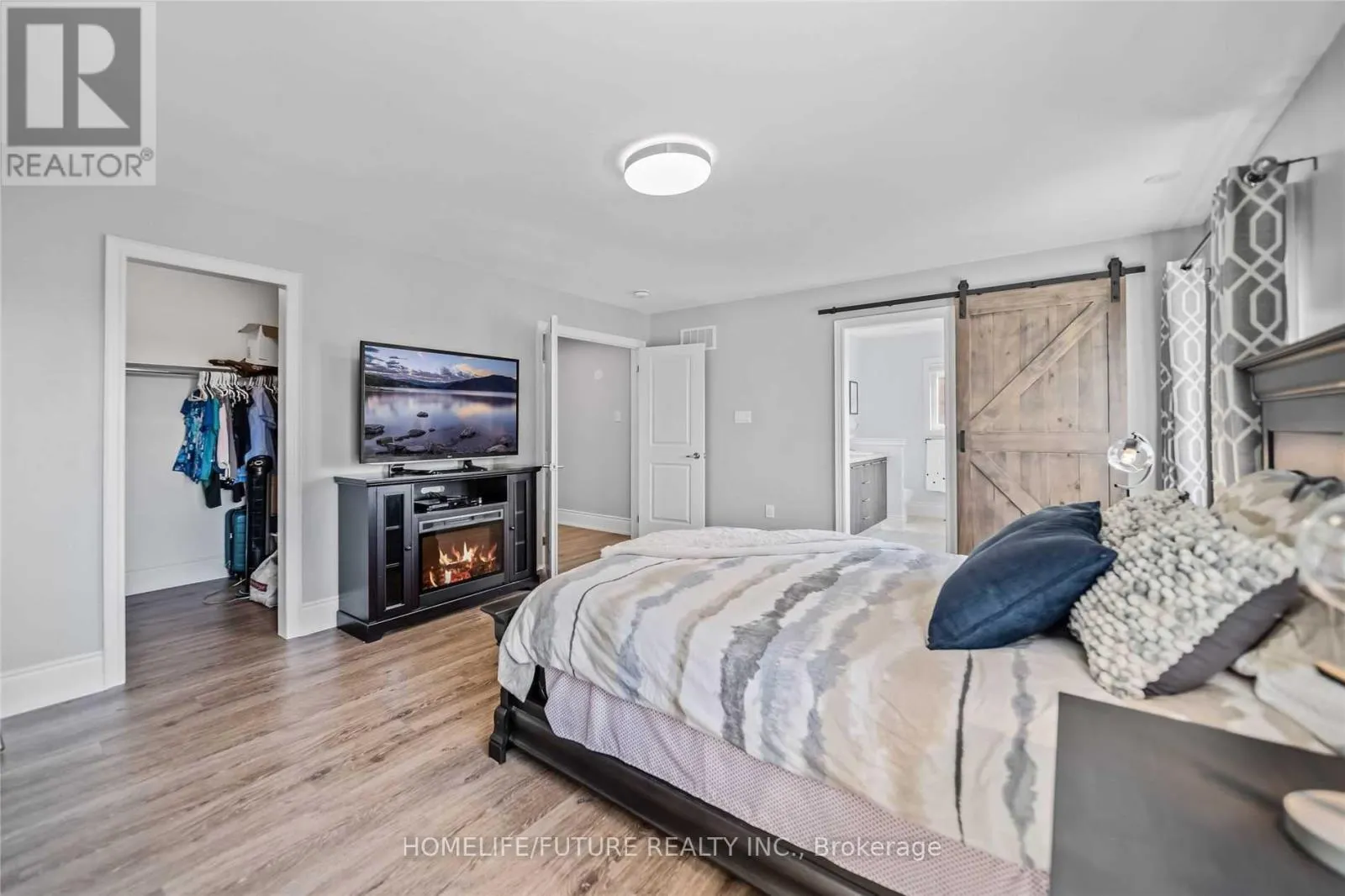 238 LYLE DRIVE