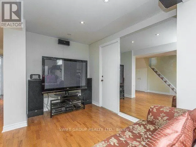 MAIN FLOOR - 80 TANSLEY AVENUE