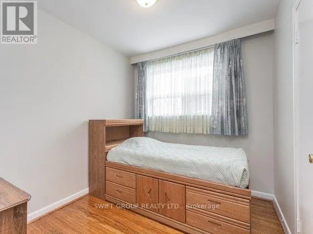 MAIN FLOOR - 80 TANSLEY AVENUE