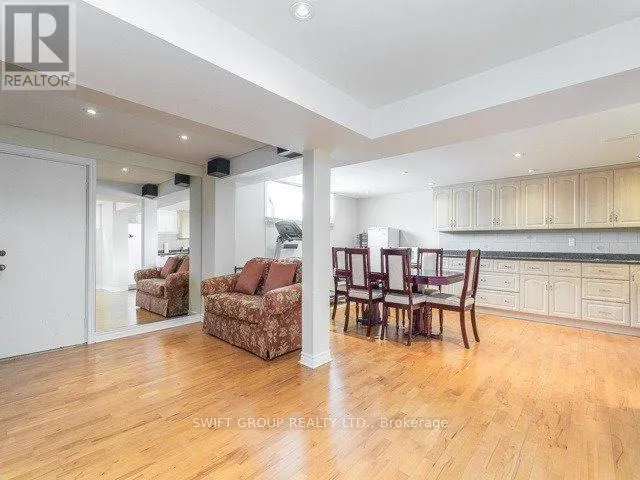 MAIN FLOOR - 80 TANSLEY AVENUE