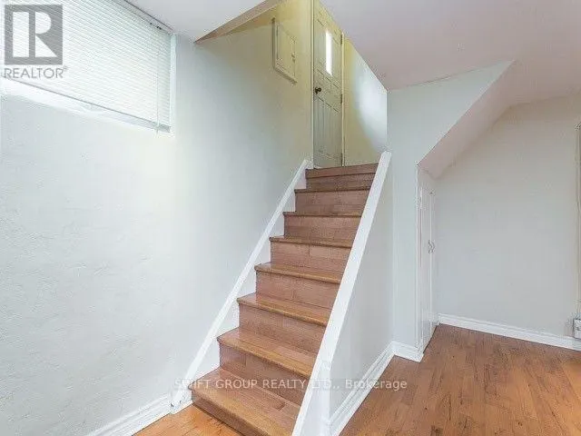 MAIN FLOOR - 80 TANSLEY AVENUE