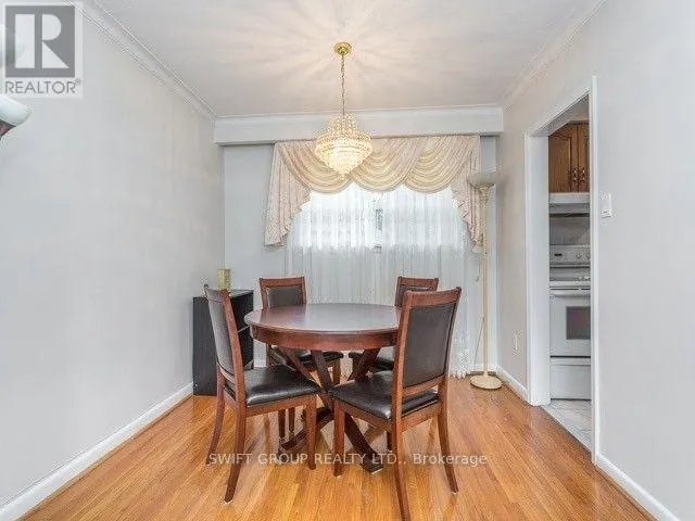 MAIN FLOOR - 80 TANSLEY AVENUE