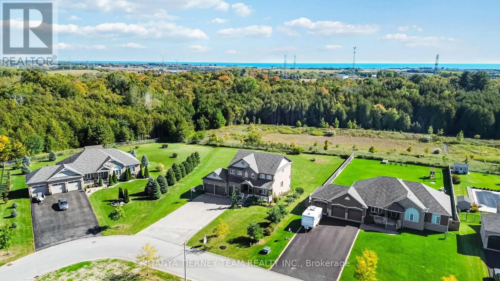 35 CHARLES TILLEY CRESCENT