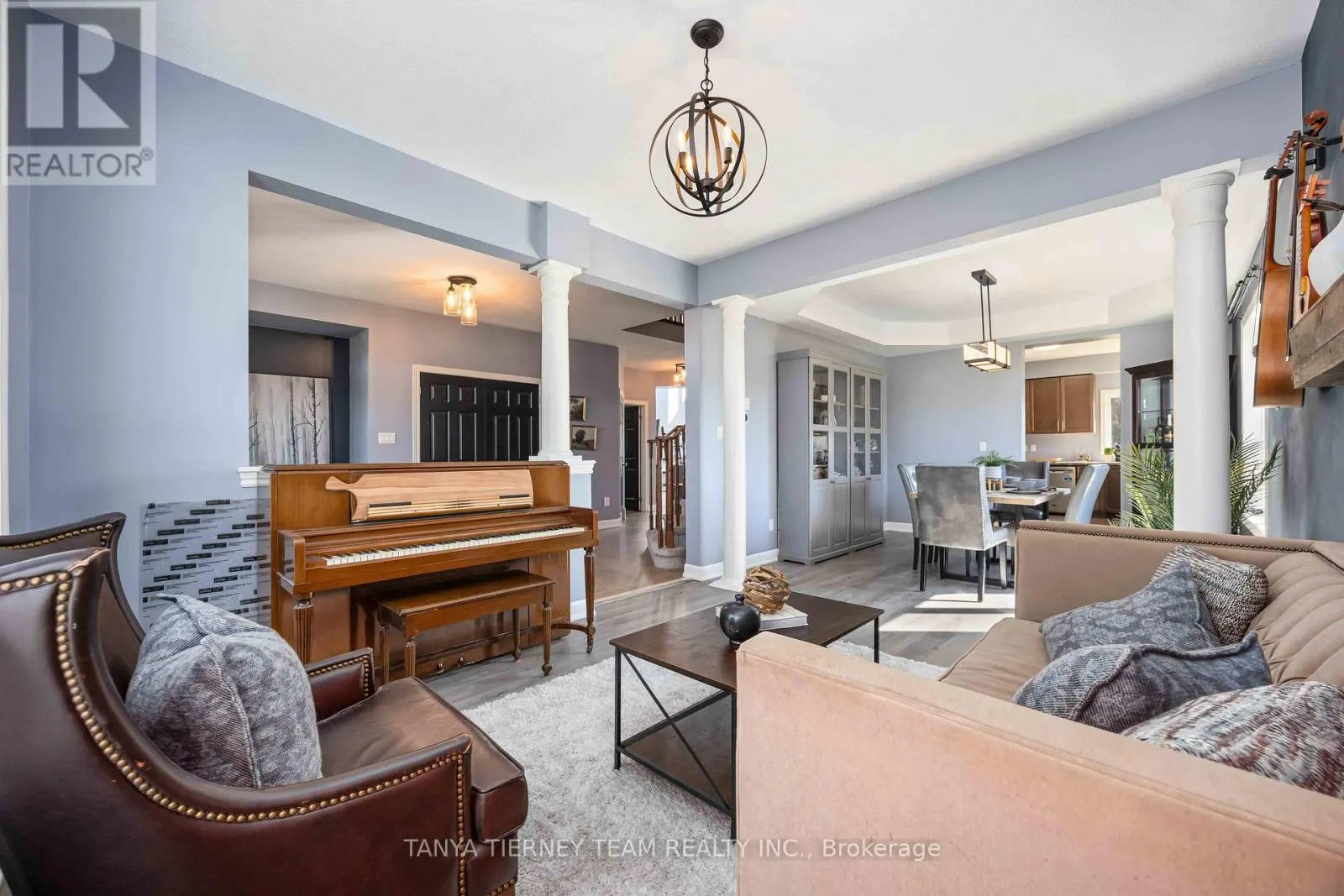35 CHARLES TILLEY CRESCENT