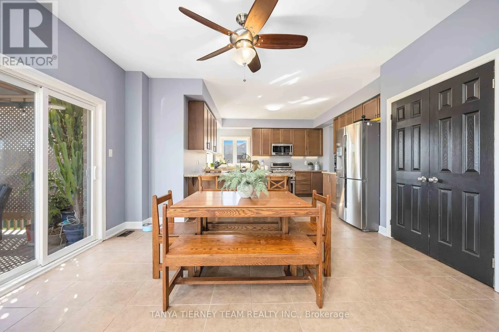 35 CHARLES TILLEY CRESCENT
