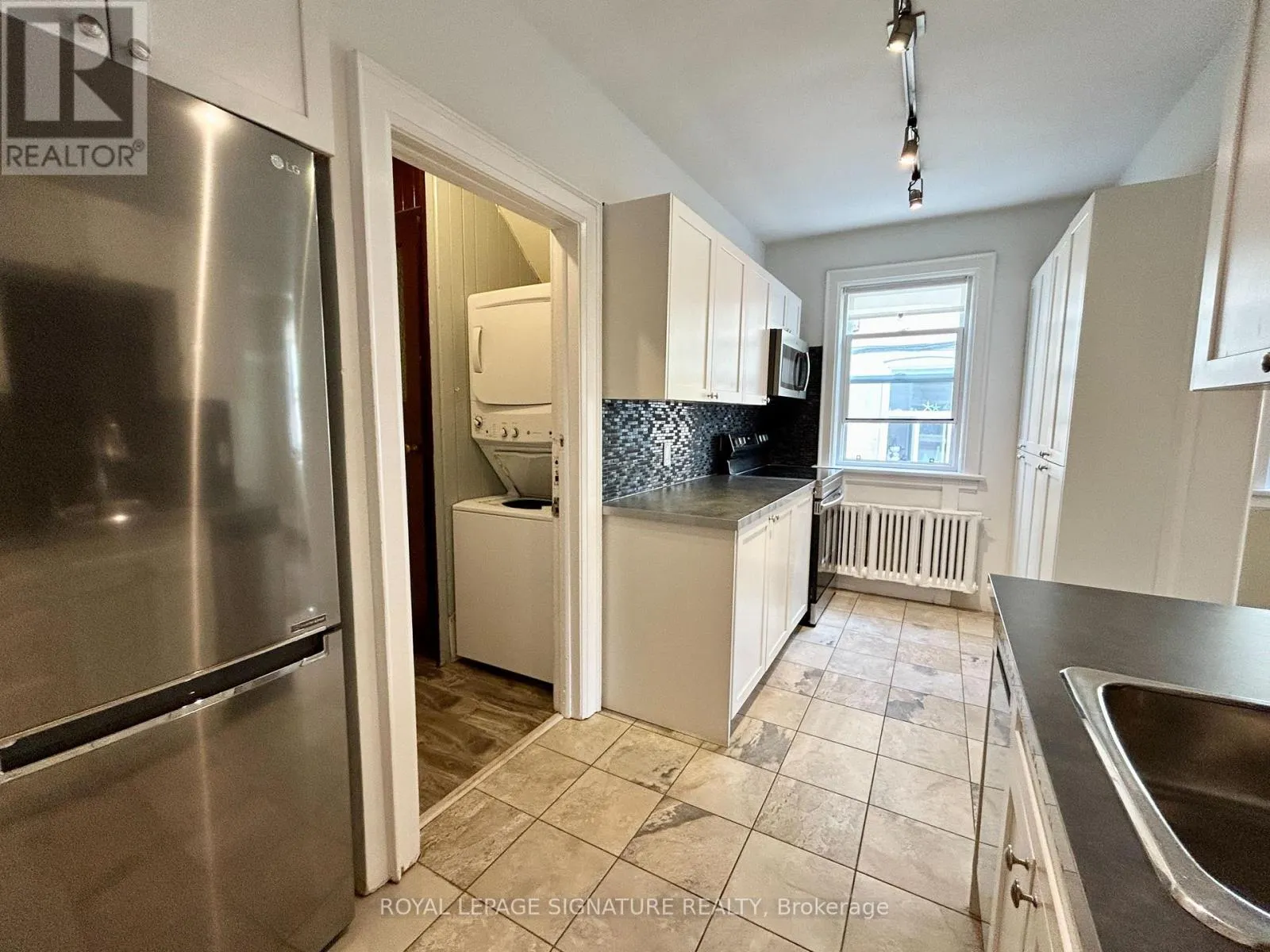 MAIN - 39 SCARBORO BEACH BOULEVARD