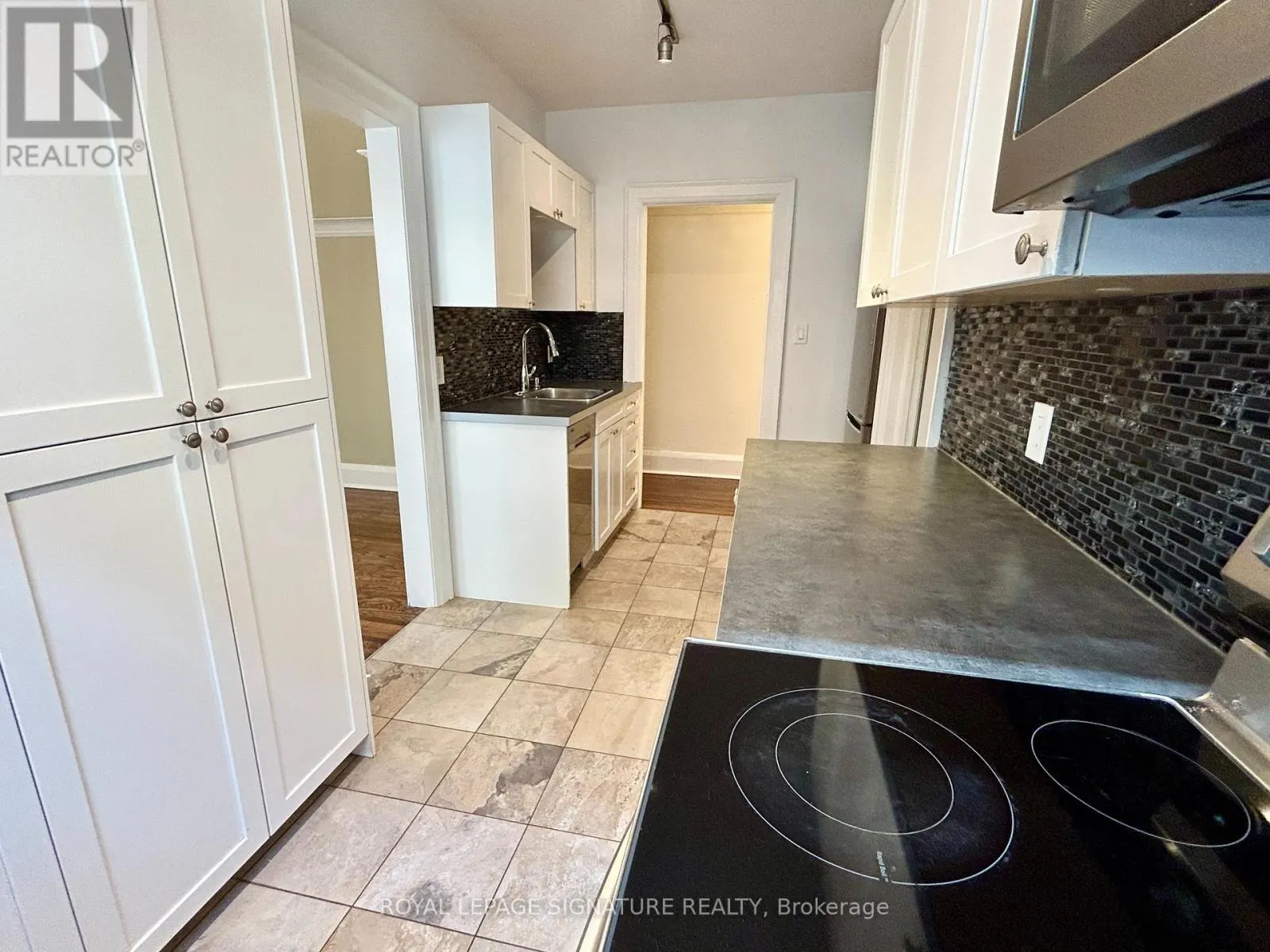 MAIN - 39 SCARBORO BEACH BOULEVARD