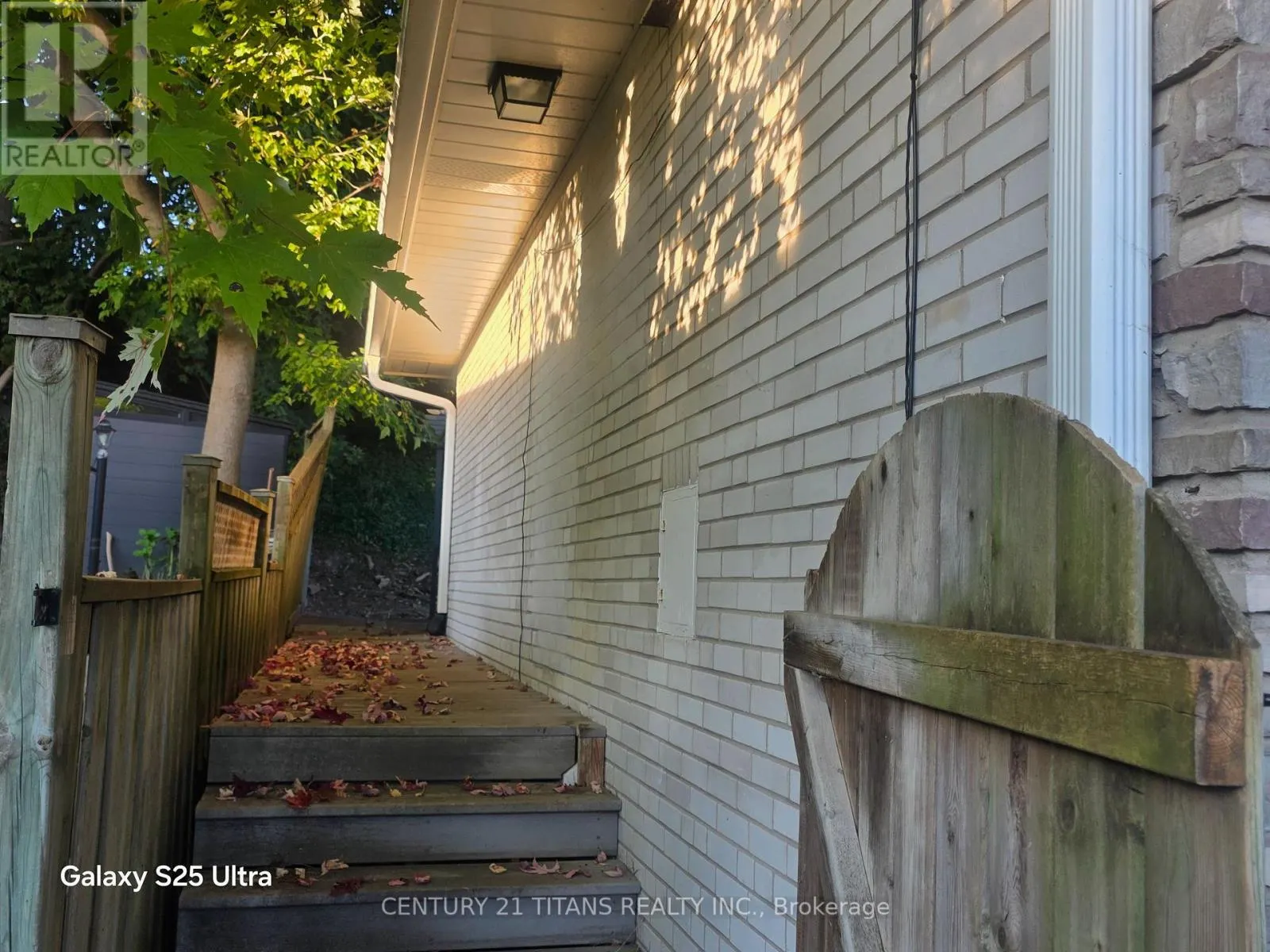 72 FELICITY DRIVE