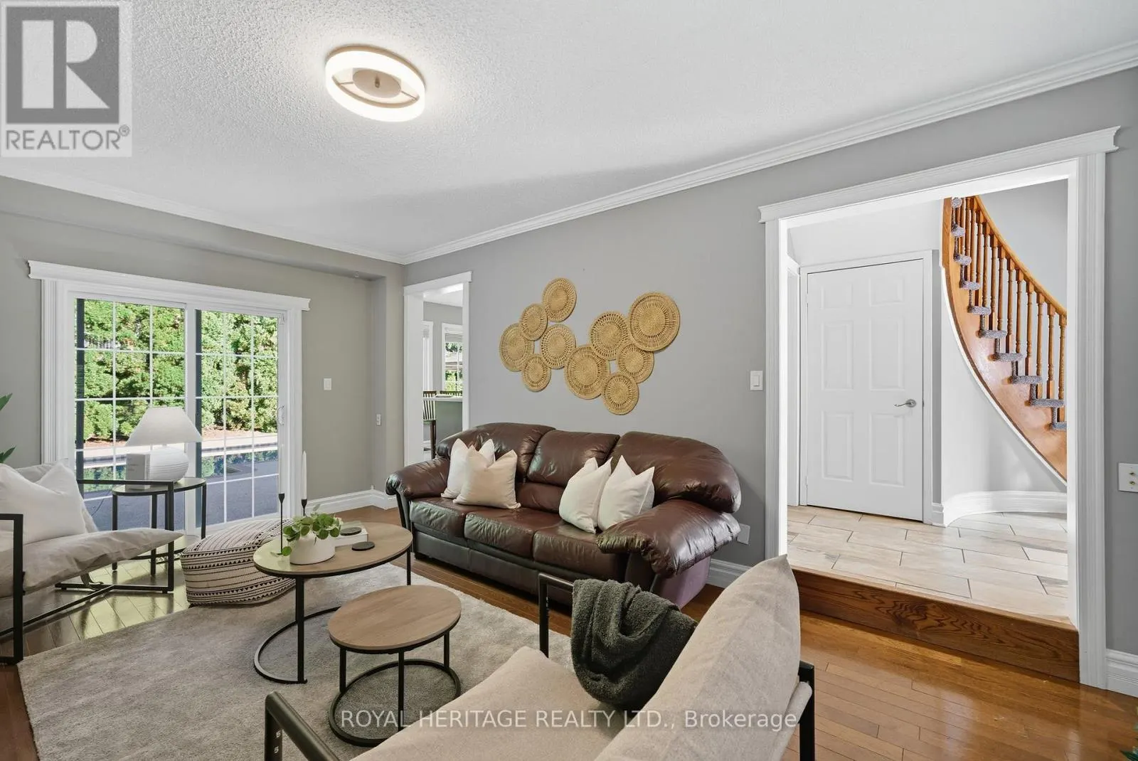 30 CHATSWORTH CRESCENT