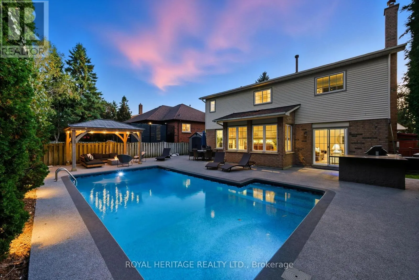 30 CHATSWORTH CRESCENT
