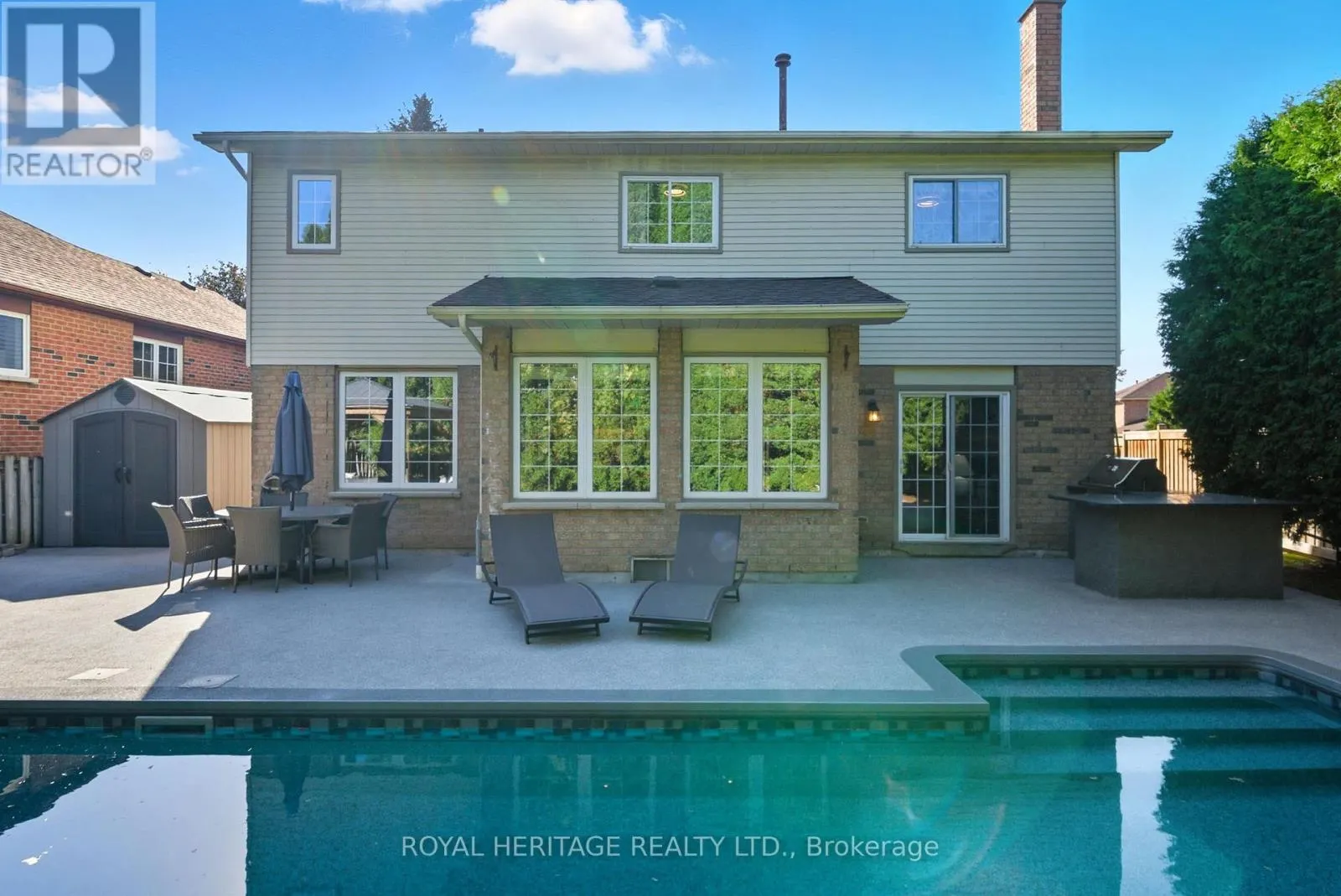 30 CHATSWORTH CRESCENT