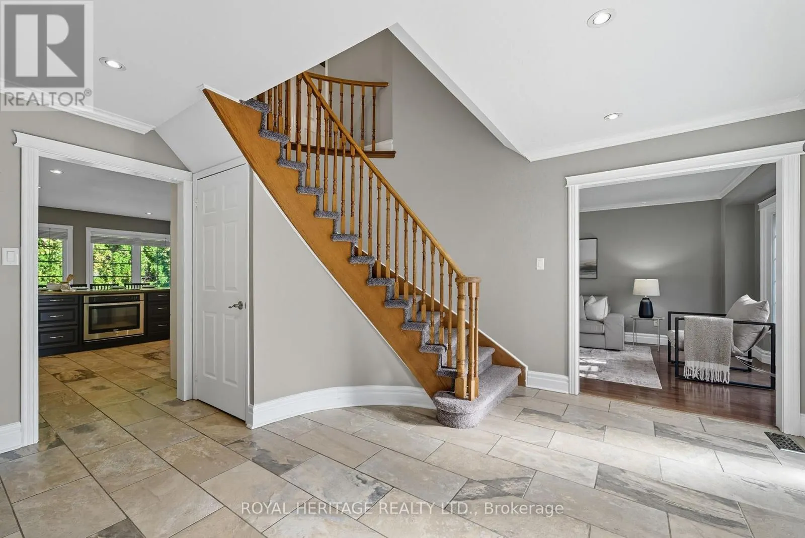 30 CHATSWORTH CRESCENT