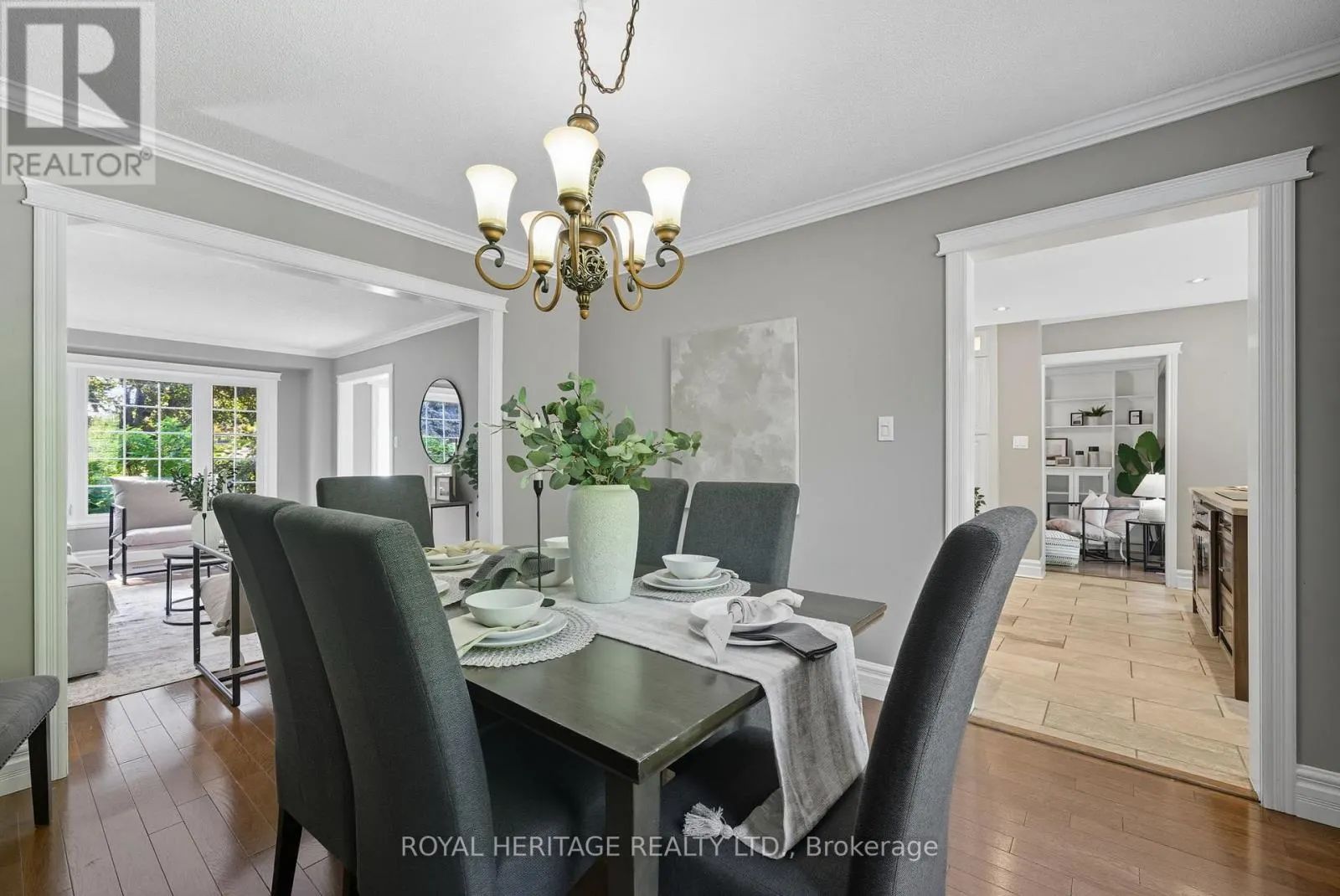 30 CHATSWORTH CRESCENT