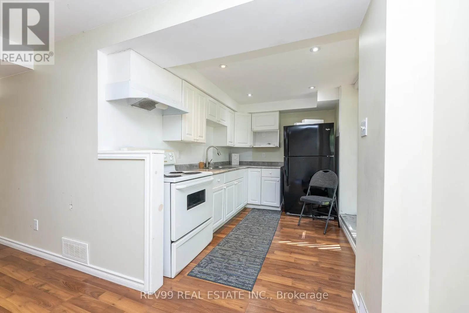 735 BRASSWINDS TRAIL