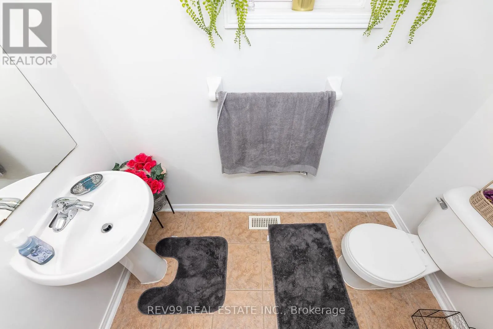 735 BRASSWINDS TRAIL