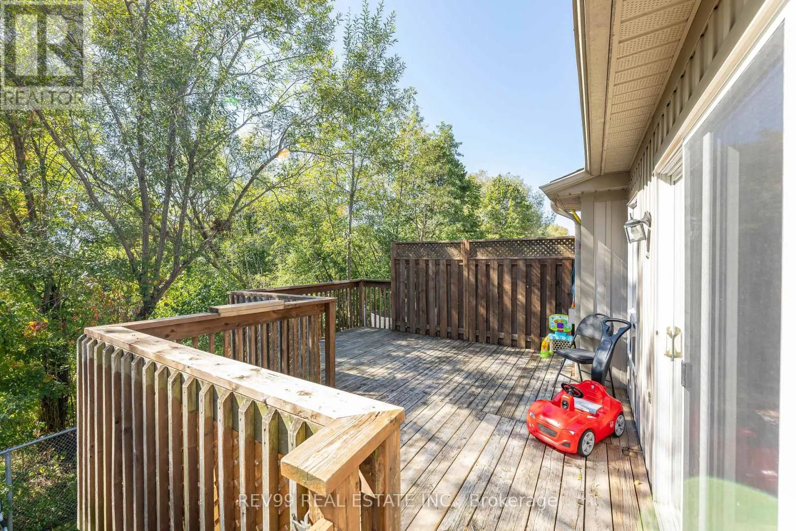 735 BRASSWINDS TRAIL